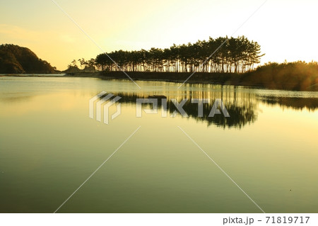 自然 夕方 夕日 71819717