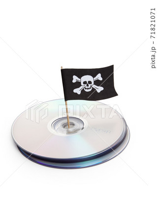 Piracy 71821071
