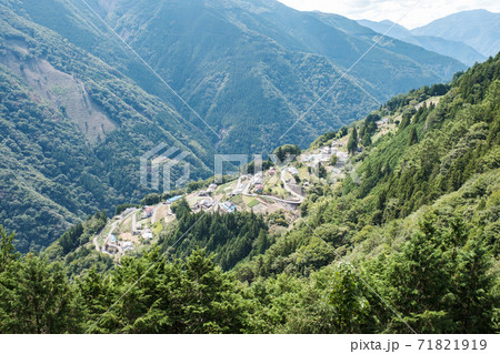 遠山郷：下栗の里 71821919