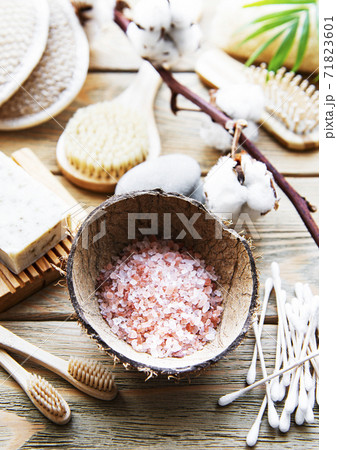 Zero waste natural cosmetics products 71823601