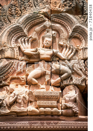 Ancient castle lintel Ancient castle lintel 71840438