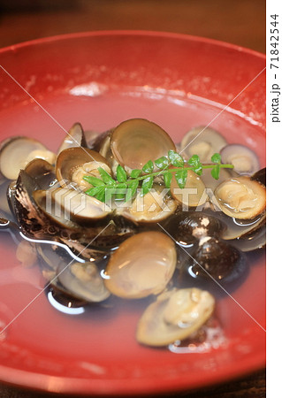 宍道湖産のしじみ酒蒸し 71842544