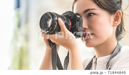 女性ポートレート 71844840