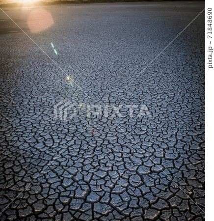 Dry soil Dry soil 71848690
