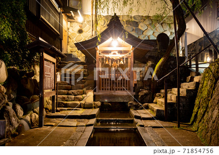 郡上八幡　宗祇水　夜景 71854756