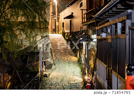 郡上八幡 宗祇水 夜景 郡上八幡 宗祇水 夜景 71854765