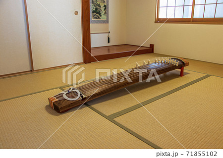 和室とお琴 和室とお琴 71855102