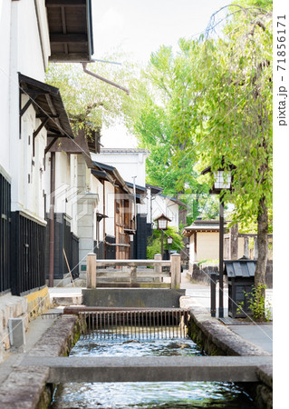 飛騨古川 瀬戸川と白壁土蔵街 飛騨古川 瀬戸川と白壁土蔵街 71856171