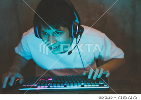 オンラインゲーム  71857275