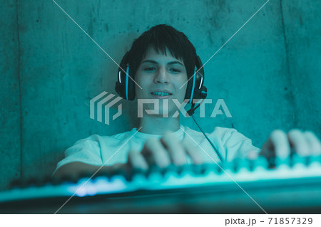 オンラインゲーム  71857329