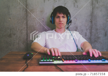 オンラインゲーム オンラインゲーム 71857358
