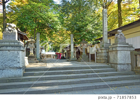 調神社・境内入り口　参道 71857853