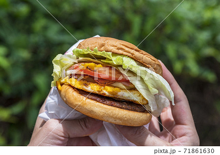 佐世保バーガー　ハンバーガー 71861630