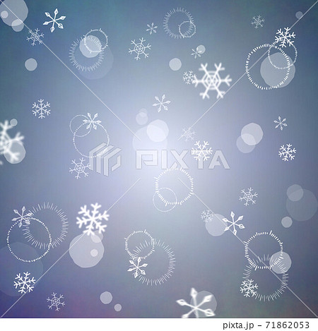 雪の結晶と濃紺の背景 淡いグラデーション 発光 雪の結晶と濃紺の背景 淡いグラデーション 発光 71862053