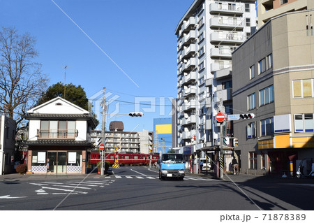川崎大師駅前の街並み 川崎大師駅前の街並み 71878389