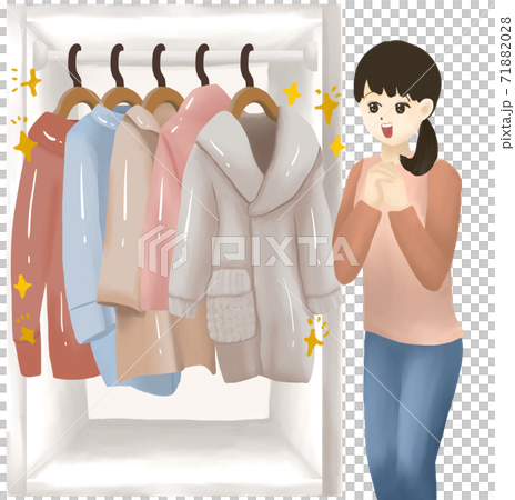 ピカピカできれいなクローゼットの服と喜ぶ女性 71882028