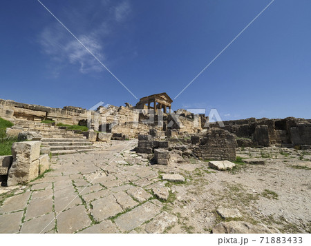 チュニジア・ドゥッガ遺跡 キャピトル / The capitol, Dougga, Tunisia チュニジア・ドゥッガ遺跡 キャピトル / The capitol, Dougga, Tunisia 71883433