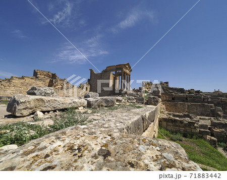 チュニジア・ドゥッガ遺跡 キャピトル / The capitol, Dougga, Tunisia 71883442
