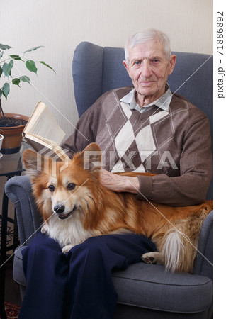 portrait of  senior man 71886892