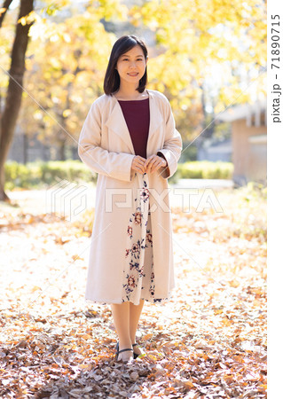 女性のプロフィール、婚活ポートレート 女性のプロフィール、婚活ポートレート 71890715