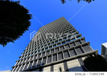 東京　神田警察署前交差点付近 71892386