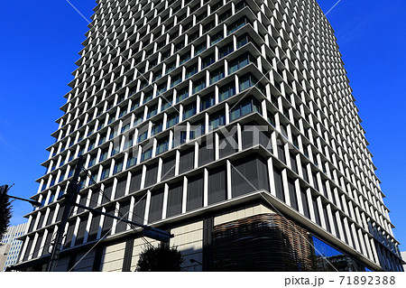 東京　神田警察署前交差点付近 71892388