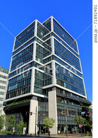 東京 新橋4丁目交差点 新虎通り 東京 新橋4丁目交差点 新虎通り 71892401