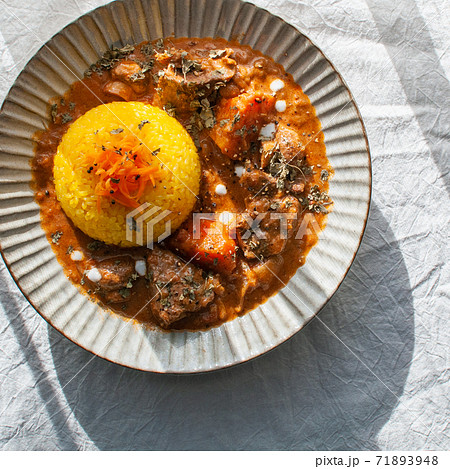 牛スネ肉のスパイスカレー  71893948