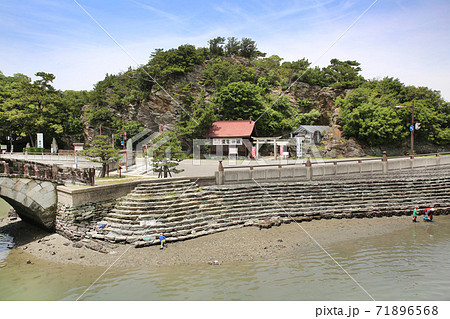 和歌の浦 鹽竃（しおがま）神社付近　和歌山市 71896568