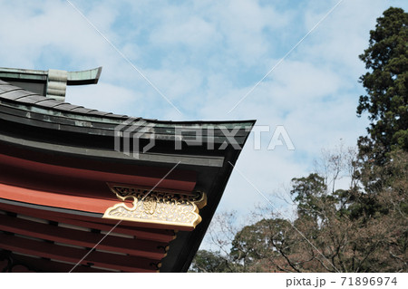 神社と空のイメージ素材 神社と空のイメージ素材 71896974