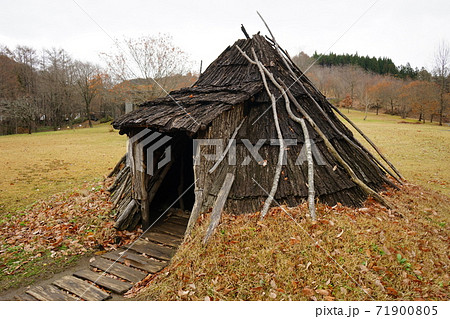 初冬の御所野遺跡 71900805