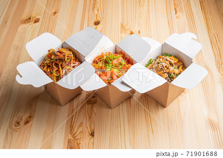 Variety of noodle in take away cardboard box Variety of noodle in take away cardboard box 71901688