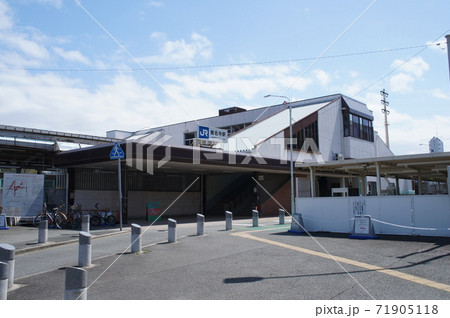 JR西日本 JR宝塚線（福知山線） 猪名寺駅 駅舎（西口） 71905118