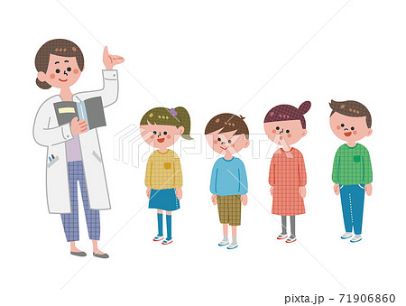 保健医と並ぶ子供達 保健医と並ぶ子供達 71906860