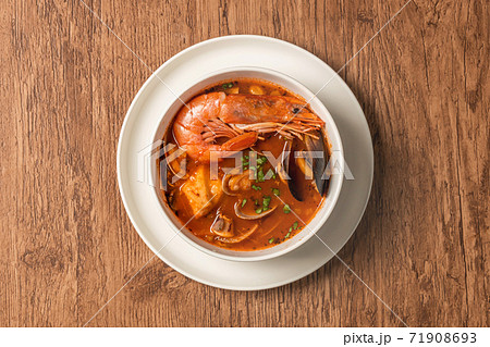 イタリアの魚介類スープ,チョッピーノ Italian seafood soup(Cioppino) イタリアの魚介類スープ,チョッピーノ Italian seafood soup(Cioppino) 71908693