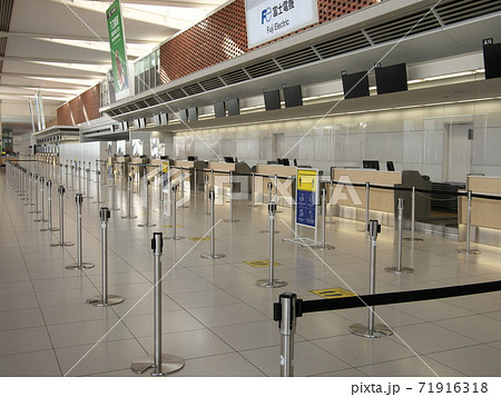 新千歳空港国際線出発ロビー 新千歳空港国際線出発ロビー 71916318