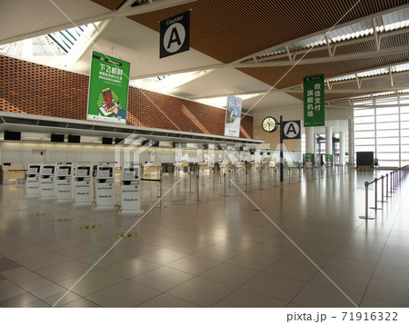 新千歳空港国際線出発ロビー 新千歳空港国際線出発ロビー 71916322