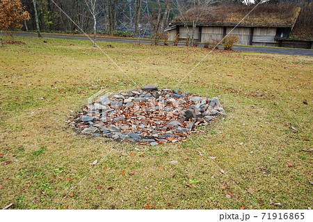 初冬の御所野遺跡 初冬の御所野遺跡 71916865