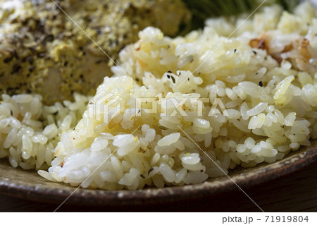 ハーブライスとチキン ハーブライスとチキン 71919804