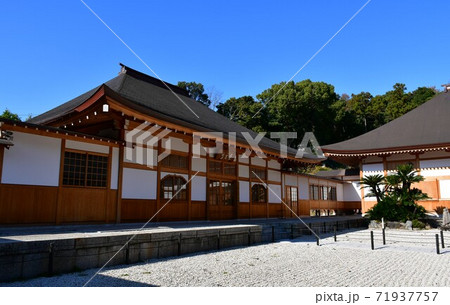 晩秋の乾坤院 境内の紅葉 晩秋の乾坤院 境内の紅葉 71937757