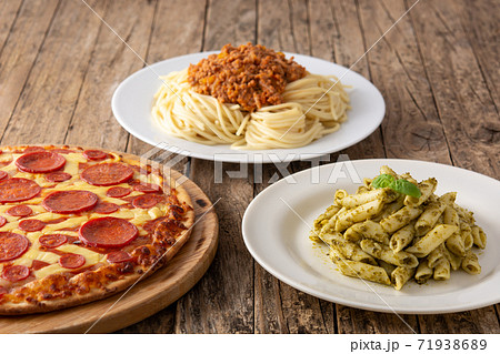 Assortment of Italian pasta dishes 71938689