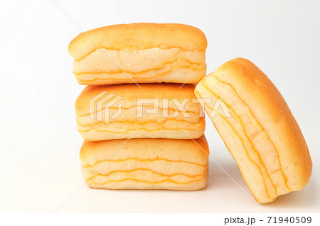 パン チーズ 食べ物 71940509
