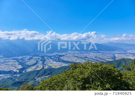 9月半ば、陣馬形山の展望台からの景色 長野県上伊那郡中川村 71940925
