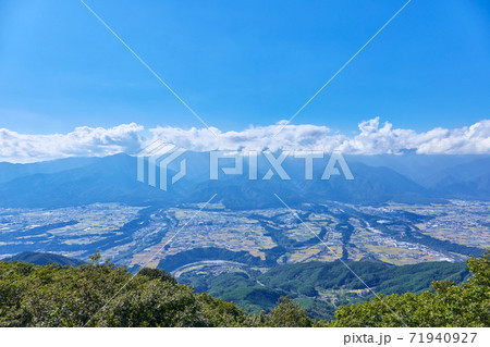 9月半ば、陣馬形山の展望台からの景色 長野県上伊那郡中川村 71940927