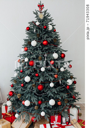 New Year's Eve Christmas Tree With Gifts Decor House 71943308