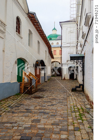 Old narrow street in Trinity Lavra of St. Sergius in Sergiev Posad, Russia Old narrow street in Trinity Lavra of St. Sergius in Sergiev Posad, Russia 71946251