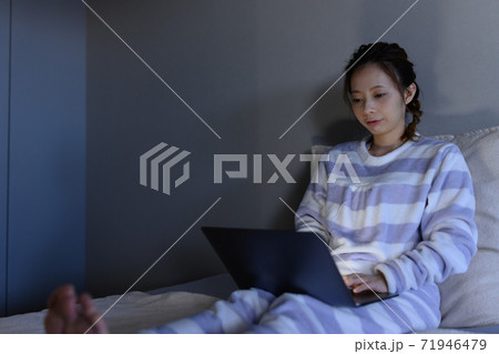 女性の暮らし 71946479