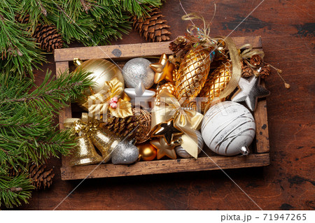 Christmas greeting card with fir tree and decor Christmas greeting card with fir tree and decor 71947265