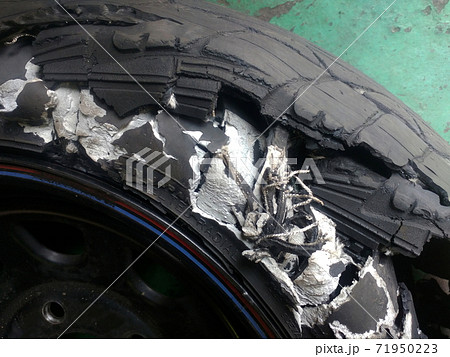 クルマの消耗、劣化 71950223