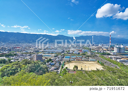 【川之江城より四国中央市を一望】 愛媛県四国中央市川之江町 【川之江城より四国中央市を一望】 愛媛県四国中央市川之江町 71951672